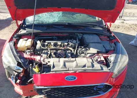 2016 Ford Focus Se z USA, uszkodzony, nr VIN 1FADP3K29GL319117